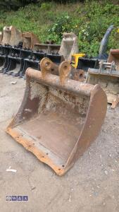 3ft digging bucket (60mm pins)