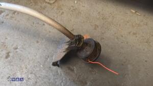 MAKITA petrol strimmer - 4