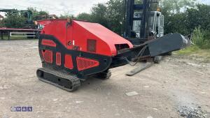 2012 RED RHINO 5000 rubber tracked crusher s/n5100147 (only tracking on one side) - 7