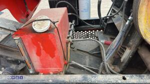 2012 RED RHINO 5000 rubber tracked crusher s/n5100147 (only tracking on one side) - 12