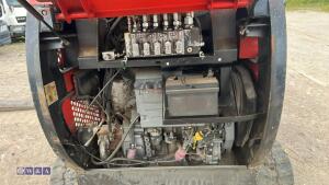 2012 RED RHINO 5000 rubber tracked crusher s/n5100147 (only tracking on one side) - 13