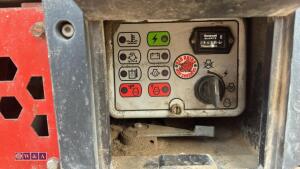 2012 RED RHINO 5000 rubber tracked crusher s/n5100147 (only tracking on one side) - 17