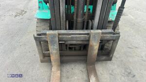 MITSUBISHI FD15 1.5t diesel driven forklift truck (s/n 50889) with triple mast & side-shift - 10
