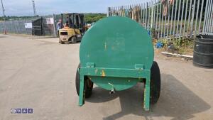 Single axle water bowser (green) - 4
