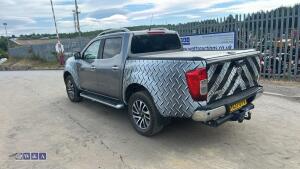 2017 NISSAN NAVARA TEKNA DCI 7-speed automatic pick-up, full leather, rear privacy glass, rear roller cover (YL17 UYV)(MoT 29th December 2026)(V5 in office) - 3