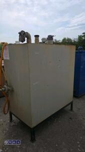 MUSGRAVE 1000ltr fuel tank c/w hand pump - 2