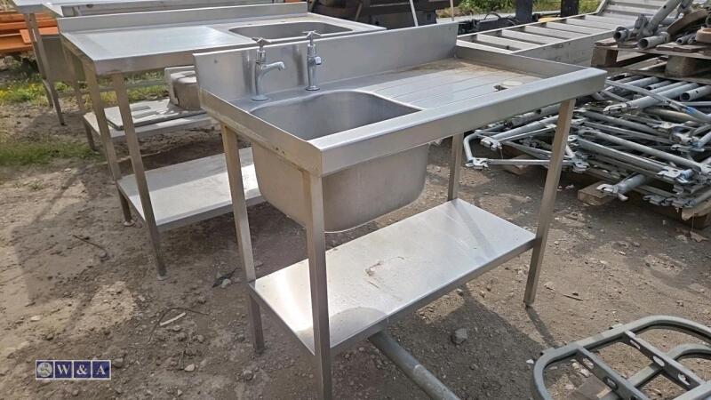 Stainless steel sink