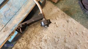 FLYMO petrol strimmer - 2