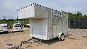 Single axle box trailer