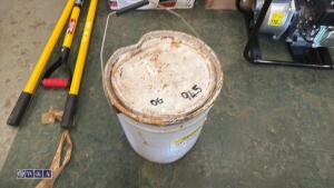 Tin of floor paint (brown) - 2