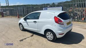 2016 FORD FIESTA BASE EURO 6 TDCI 5-speed manual diesel van (SY16 WGC)(MoT 15th November 2026)(V5, service book & manual in office) - 3