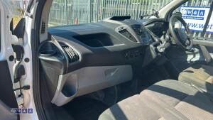 2018 FORD TRANSIT CUSTOM 290 EURO6 6-speed manual diesel van (WV18 FYJ)(MoT 12th February 2027)(V5, spare key, service book & manual in office) - 12