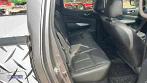 2017 NISSAN NAVARA TEKNA DCI 7-speed automatic pick-up, full leather, rear privacy glass, rear roller cover (YL17 UYV)(MoT 29th December 2026)(V5 in office) - 21