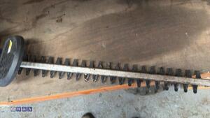 QUALTEX cordless hedge trimmer - 4