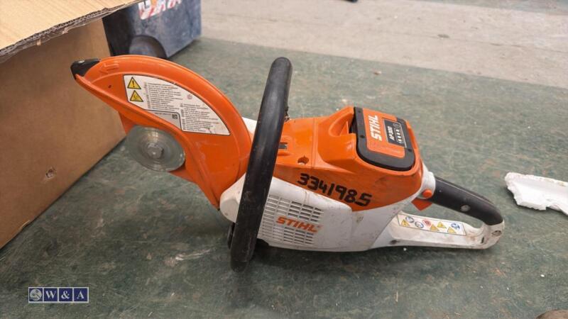 STIHL TS230 cordless stone saw c/w AP300 battery (3341985)