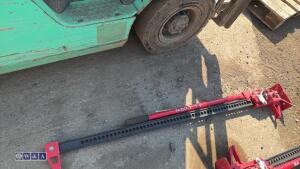60'' farm jack (red) (unused) - 3