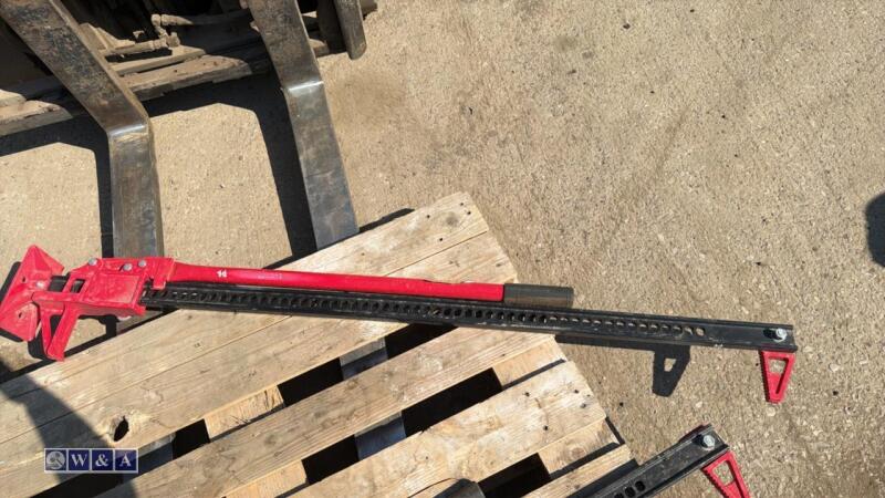 60'' farm jack (red) (unused)