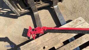 60'' farm jack (red) (unused) - 2