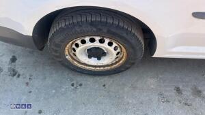2015 VOLKSWAGEN CADDY C20 STARTLINE TDI 5-speed manual diesel van, c/w side loading door (HJ65 ELH)(MoT 6th October 2026)(V5, service history & spare keys in office) - 9