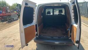 2015 VOLKSWAGEN CADDY C20 STARTLINE TDI 5-speed manual diesel van, c/w side loading door (HJ65 ELH)(MoT 6th October 2026)(V5, service history & spare keys in office) - 17