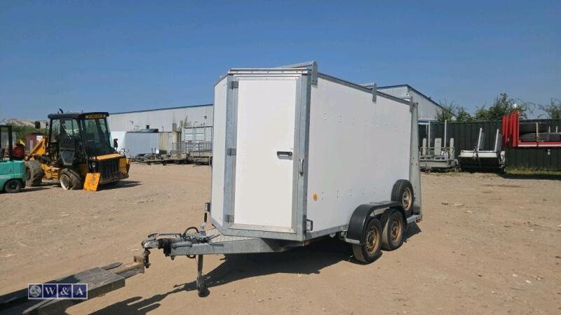 IFOR WILLIAMS 2.6t twin axle box trailer (s/n 57989)