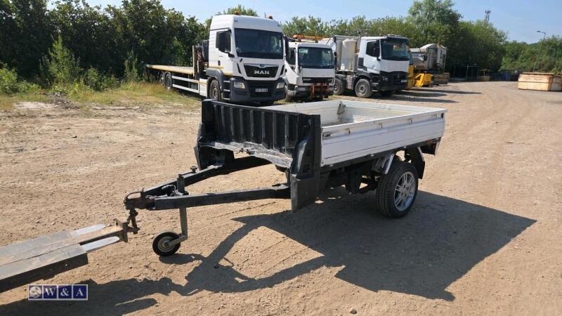 DAIHATSU single wheel trailer c/w dropsides