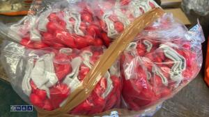 Quantity of gloves - 2