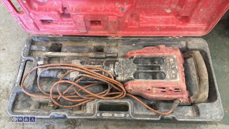 EINHELL 240v breaker c/w case