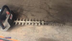 MAKITA petrol hedge trimmer (3148252) - 2