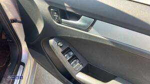 2010 AUDI A4 AVANT SE TDI automatic diesel estate car (FY60 WYW)(MoT 22nd August 2026)(V5, spare key, folder of history, service book & remote in office) - 22