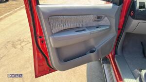 2006 TOYOTA HILUX D4-D HL3 5-speed manual diesel double cab pickup (ST56 EGE) - 11