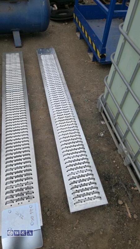 Pair of metal ramps