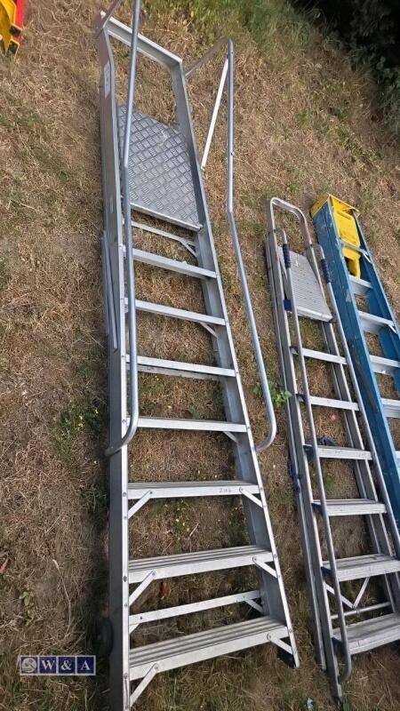 Aluminium ladder