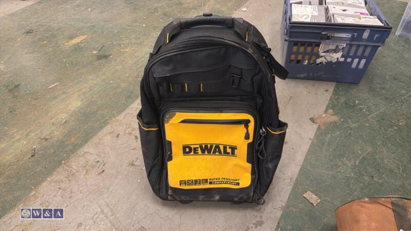 DEWALT tool backpack c/w wheels