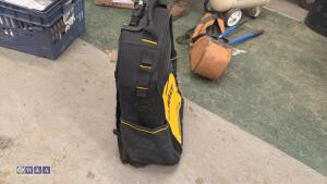 DEWALT tool backpack c/w wheels - 3