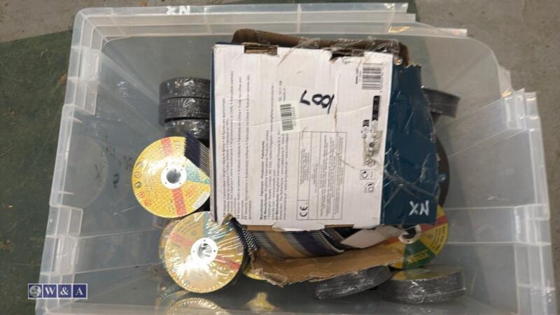 Box of cutting discs & nail gun nails