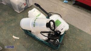 Box of handheld sprayers - 2