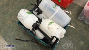 Box of handheld sprayers - 3