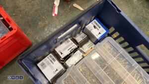 Box of turbo screws - 2
