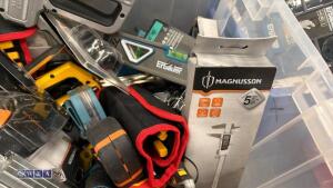 Box of tape measures, screwdrivers, STANLEY knives - 2