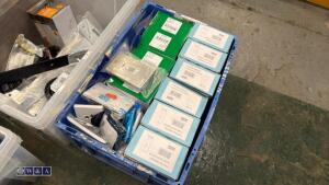Tray of electrical switches - 2