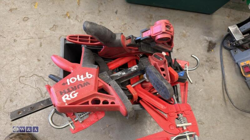 Quantity of clamps
