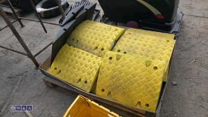 Pallet of cable ramps - 2