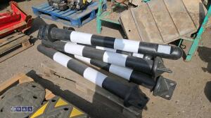 7 x JSP CHURCHILL bollards road markers (black/white) - 2