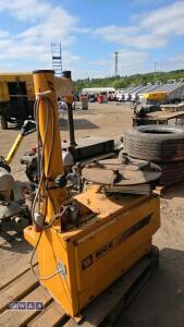 3-phase tyre changer - 2