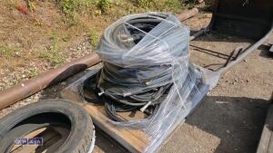 Pallet of hydraulic hoses & fittings