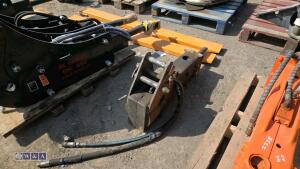 JCB hydraulic breaker c/w lines (35mm pins) - 3