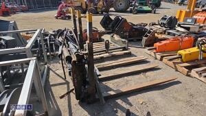 Forklift tine spreaders - 3