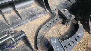 Cable bucket to suit 3t excavator (approx 3'' wide x 700mm deep) (40mm pins) - 2