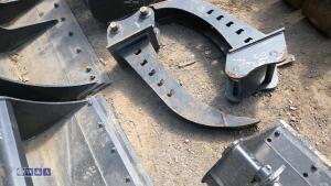 Cable bucket to suit 3t excavator (approx 3'' wide x 700mm deep) (40mm pins) - 3